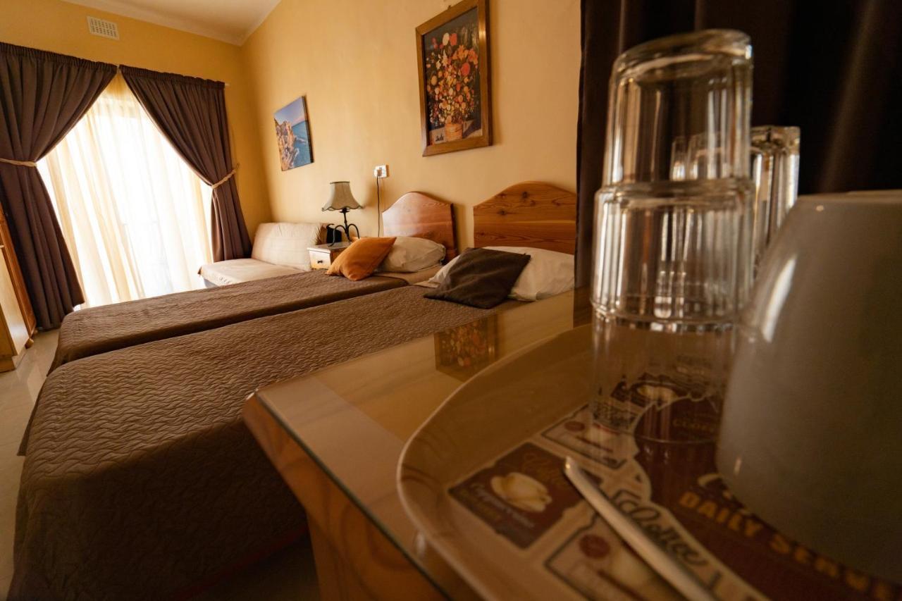 Lantern Guest House Marsalforn Extérieur photo